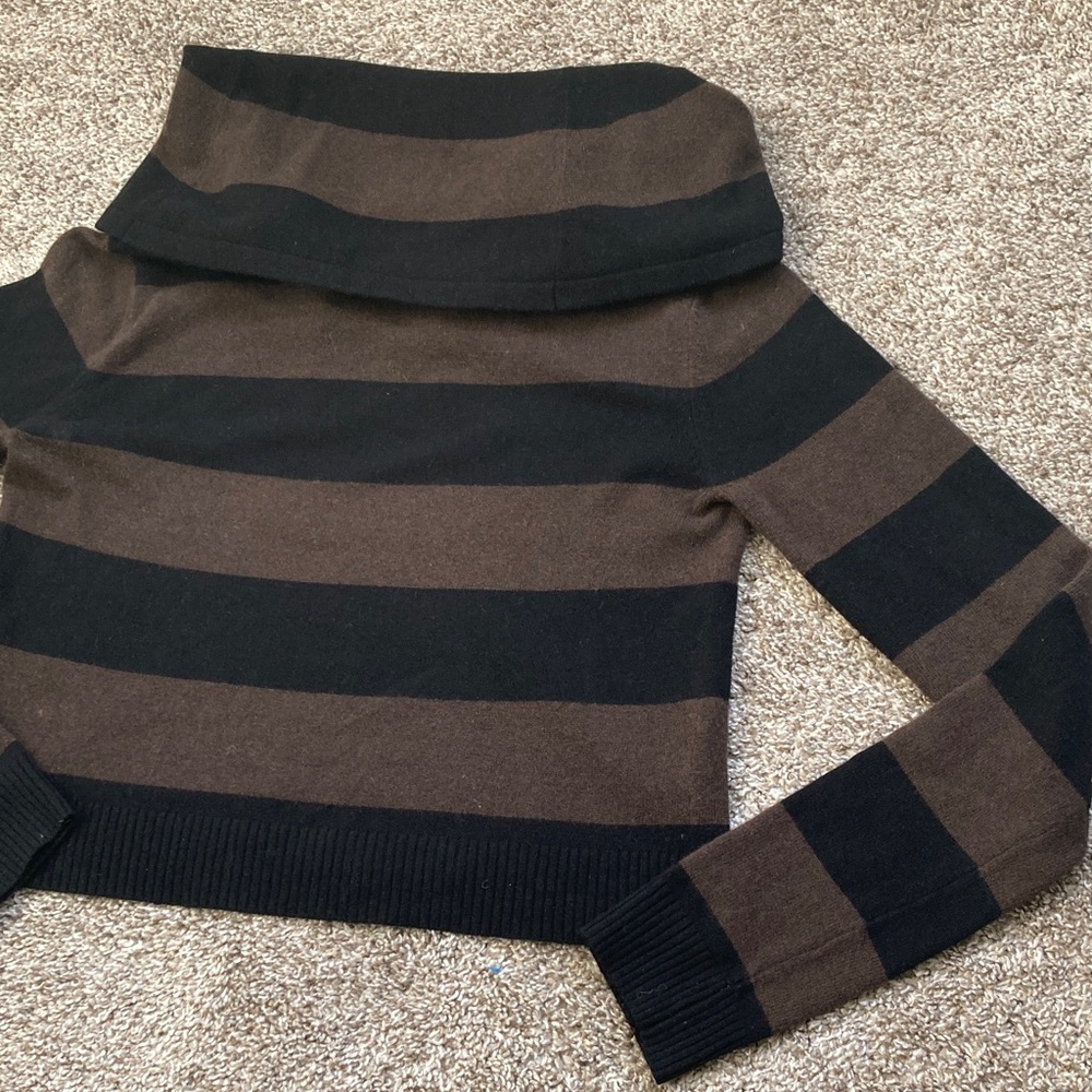BCBGMaxAzria BCBG Samira Cropped Cowl Neck Striped sweater Brown Black Y2K sz S - Picture 7 of 12